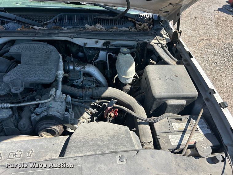 image for item FC5401 2005 Chevrolet Silverado 3500 Ext. Cab dump bed pickup truck