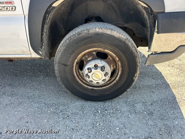 image for item FC5401 2005 Chevrolet Silverado 3500 Ext. Cab dump bed pickup truck