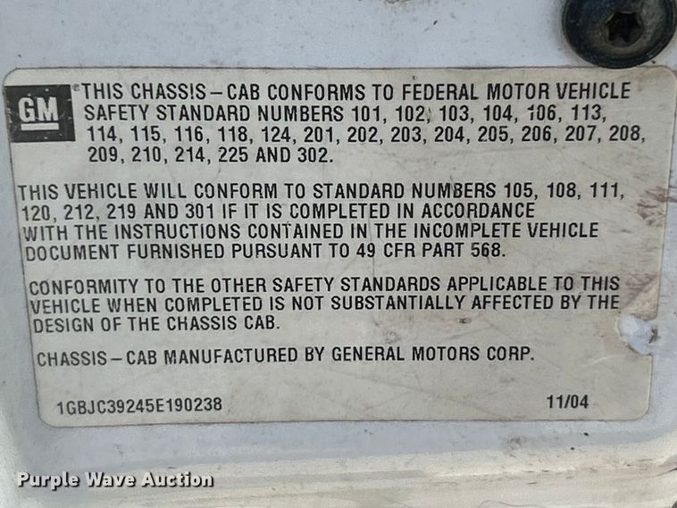 image for item FC5401 2005 Chevrolet Silverado 3500 Ext. Cab dump bed pickup truck