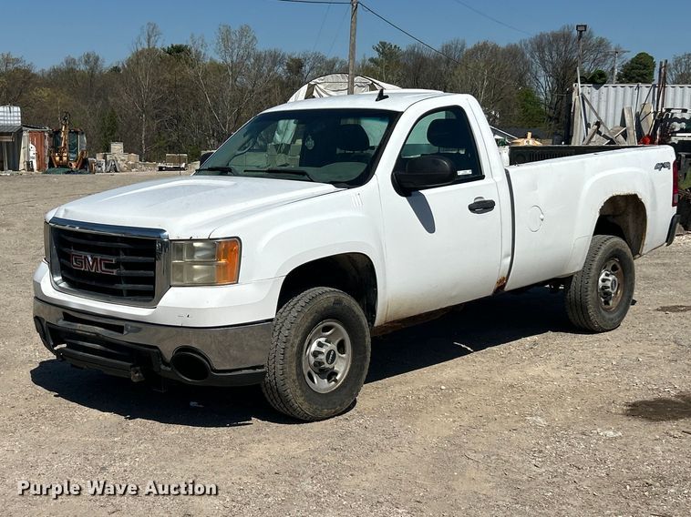 image for item FC5402 2008 GMC Sierra 2500HD pickup truck