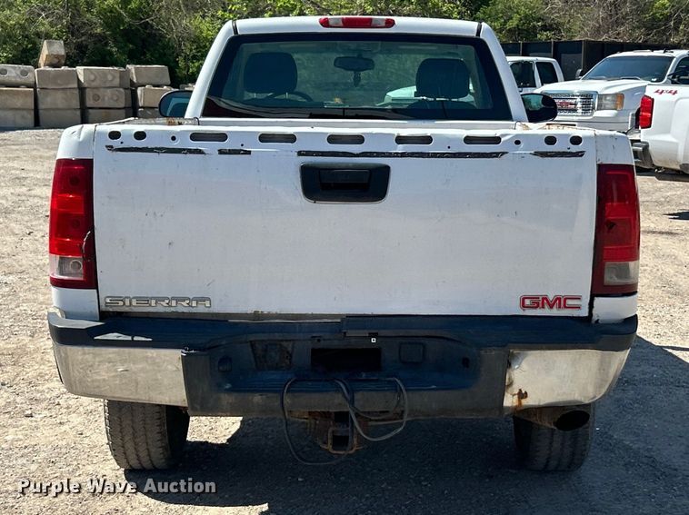 image for item FC5402 2008 GMC Sierra 2500HD pickup truck