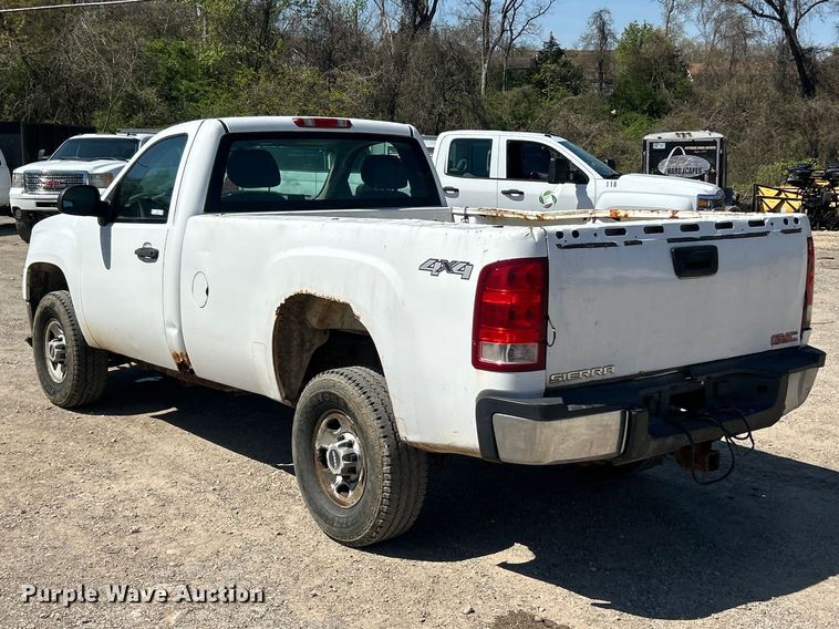 image for item FC5402 2008 GMC Sierra 2500HD pickup truck