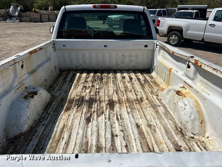 image for item FC5402 2008 GMC Sierra 2500HD pickup truck