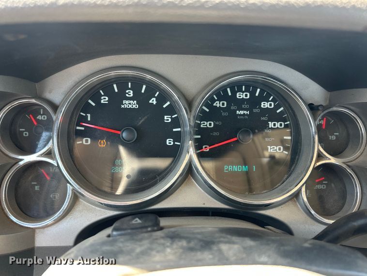 image for item FC5402 2008 GMC Sierra 2500HD pickup truck