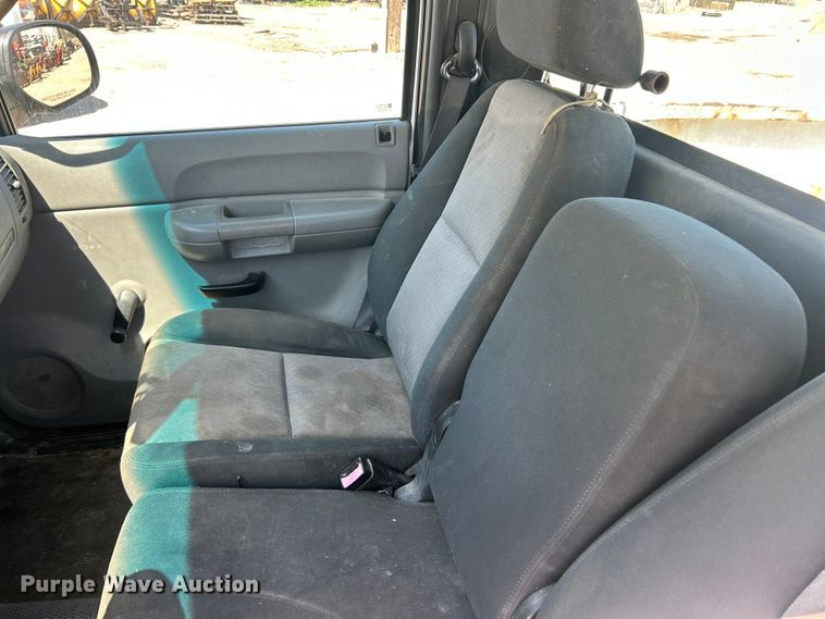 image for item FC5402 2008 GMC Sierra 2500HD pickup truck