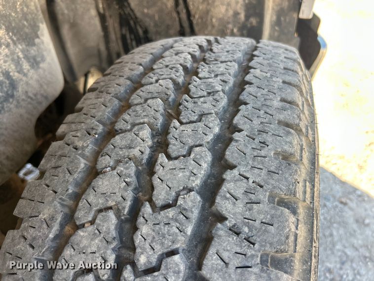 image for item FC5402 2008 GMC Sierra 2500HD pickup truck