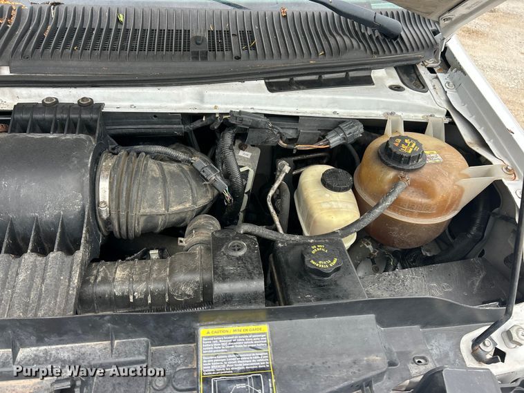 image for item FC5403 2009 Ford E450 Super Duty shuttle bus