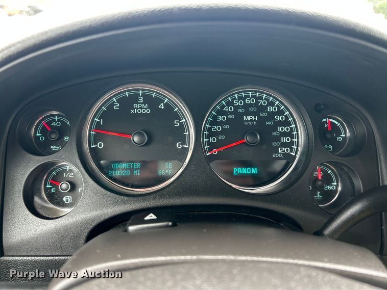 image for item FC5405 2013 Chevrolet Avalanche Crew Cab pickup truck