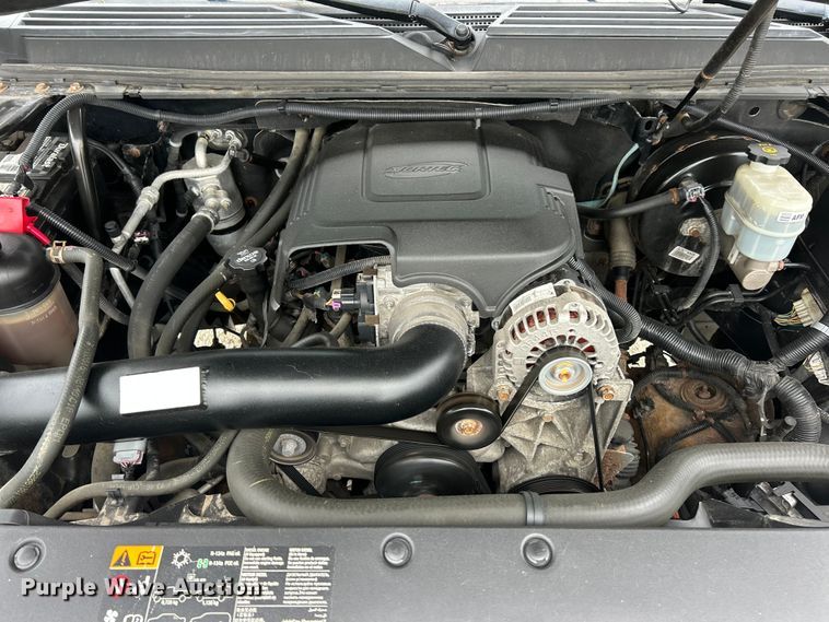 image for item FC5405 2013 Chevrolet Avalanche Crew Cab pickup truck