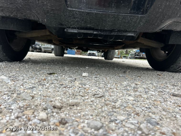 image for item FC5405 2013 Chevrolet Avalanche Crew Cab pickup truck