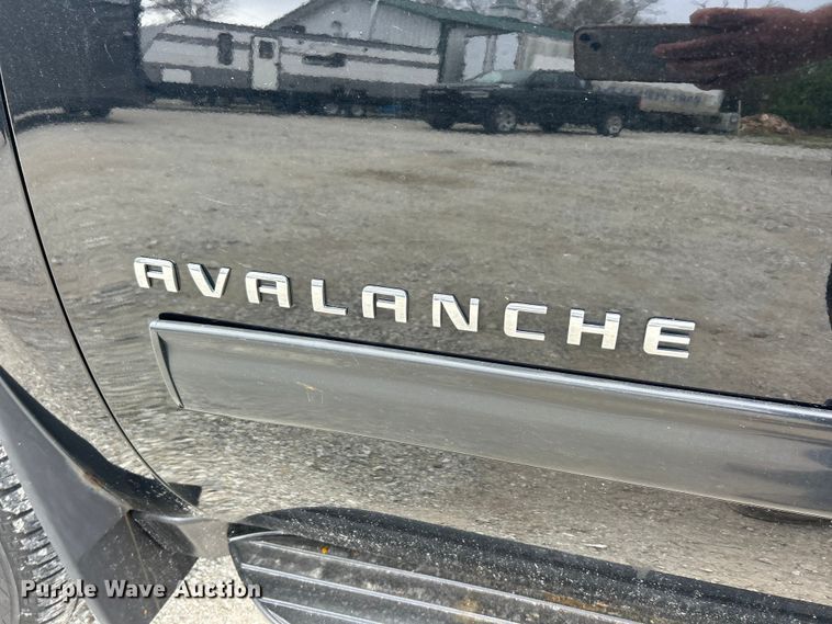 image for item FC5405 2013 Chevrolet Avalanche Crew Cab pickup truck