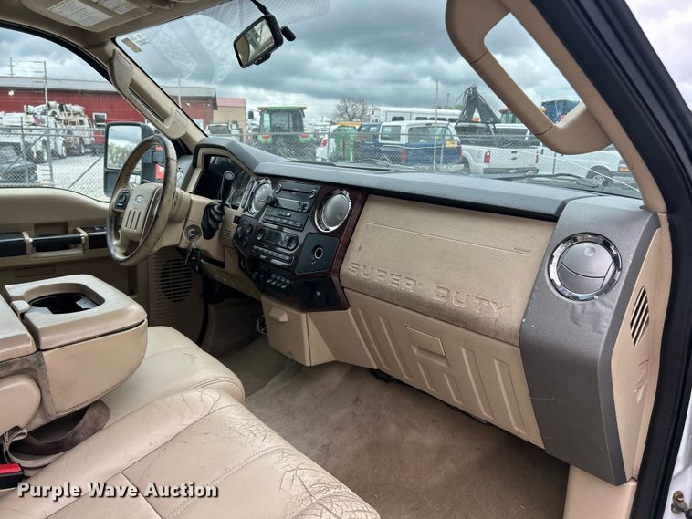 image for item FC5406 2008 Ford F250 Super Duty Crew Cab pickup truck