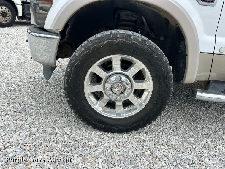 image for item FC5406 2008 Ford F250 Super Duty Crew Cab pickup truck