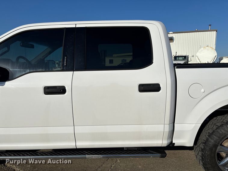 image for item FC5563 2015 Ford F150 Crew Cab pickup truck