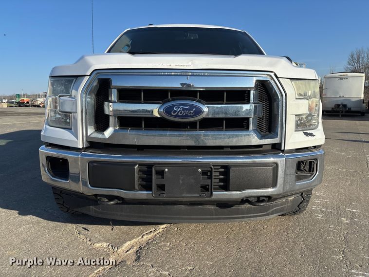 image for item FC5563 2015 Ford F150 Crew Cab pickup truck