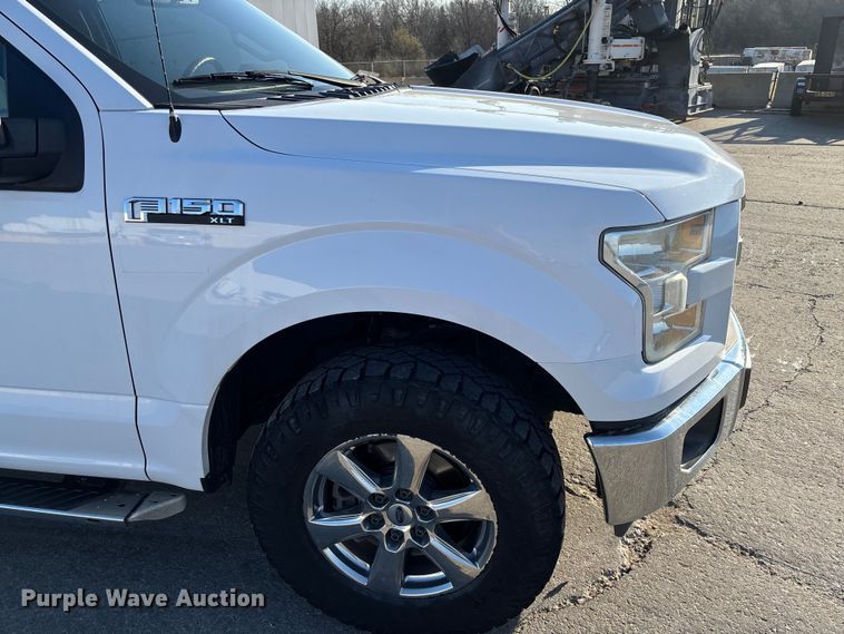 image for item FC5563 2015 Ford F150 Crew Cab pickup truck