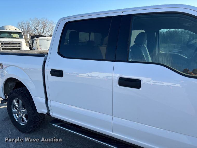 image for item FC5563 2015 Ford F150 Crew Cab pickup truck