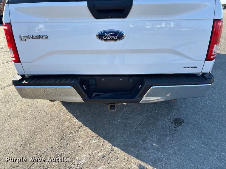 image for item FC5563 2015 Ford F150 Crew Cab pickup truck