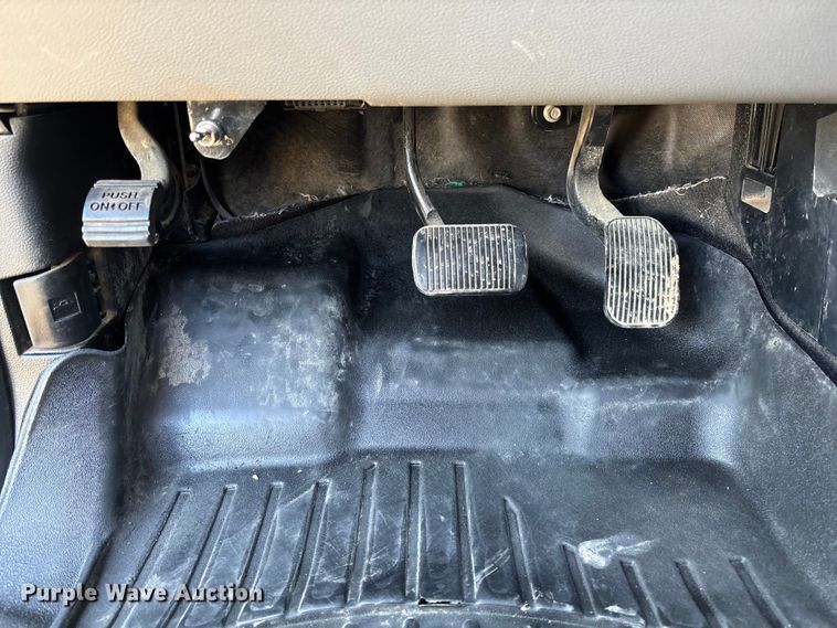 image for item FC5563 2015 Ford F150 Crew Cab pickup truck