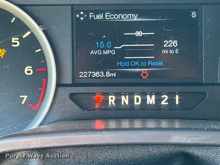 image for item FC5563 2015 Ford F150 Crew Cab pickup truck