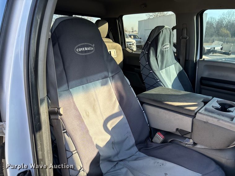 image for item FC5563 2015 Ford F150 Crew Cab pickup truck