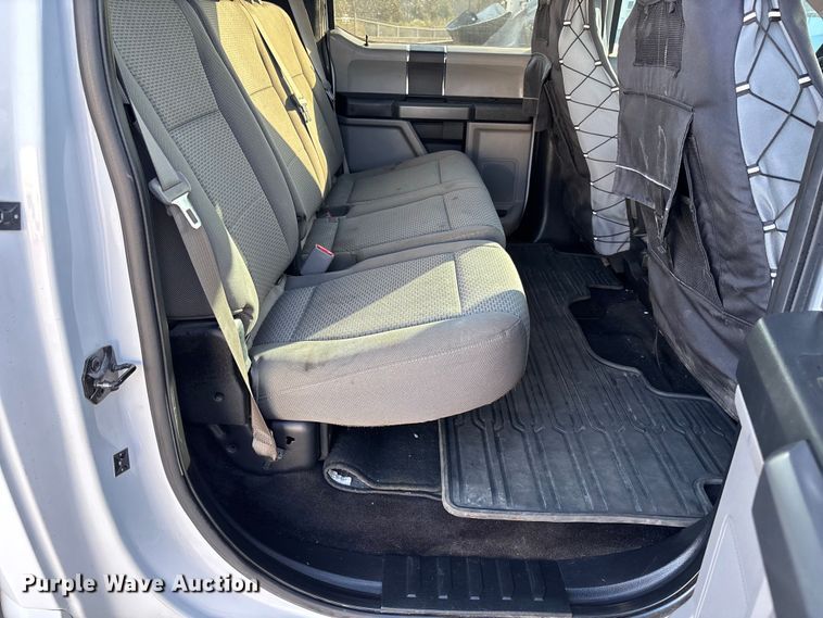 image for item FC5563 2015 Ford F150 Crew Cab pickup truck