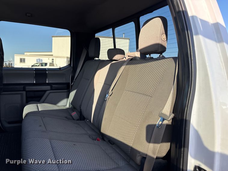 image for item FC5563 2015 Ford F150 Crew Cab pickup truck