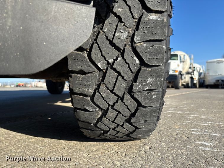 image for item FC5563 2015 Ford F150 Crew Cab pickup truck