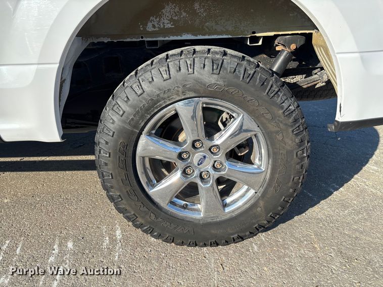 image for item FC5563 2015 Ford F150 Crew Cab pickup truck