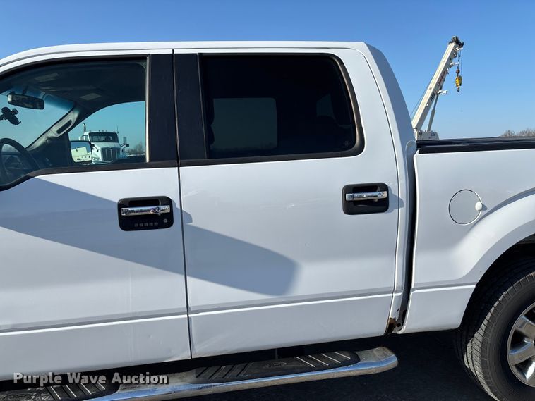 image for item FC5564 2014 Ford F150 Crew Cab pickup truck