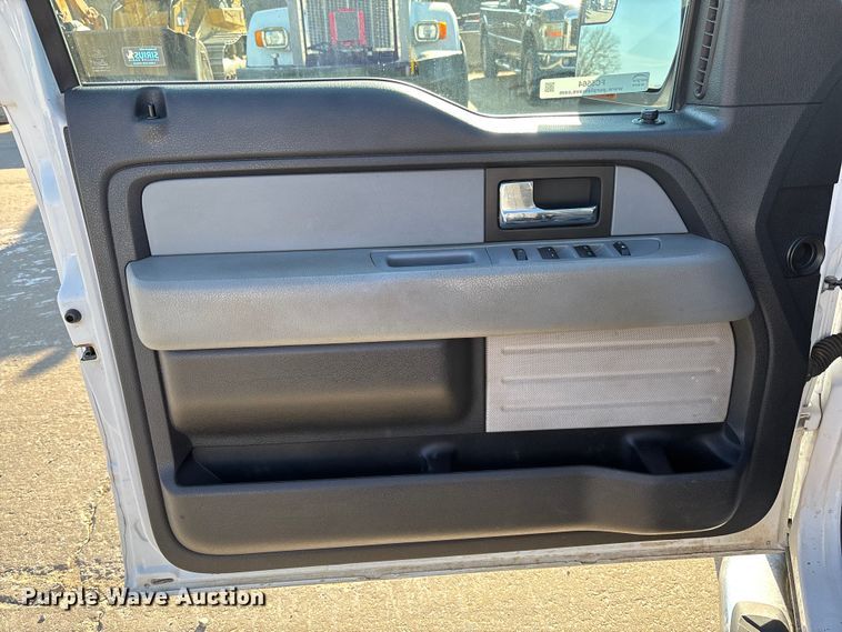 image for item FC5564 2014 Ford F150 Crew Cab pickup truck