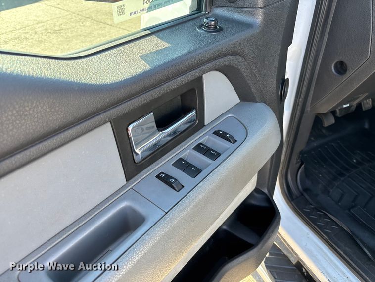 image for item FC5564 2014 Ford F150 Crew Cab pickup truck