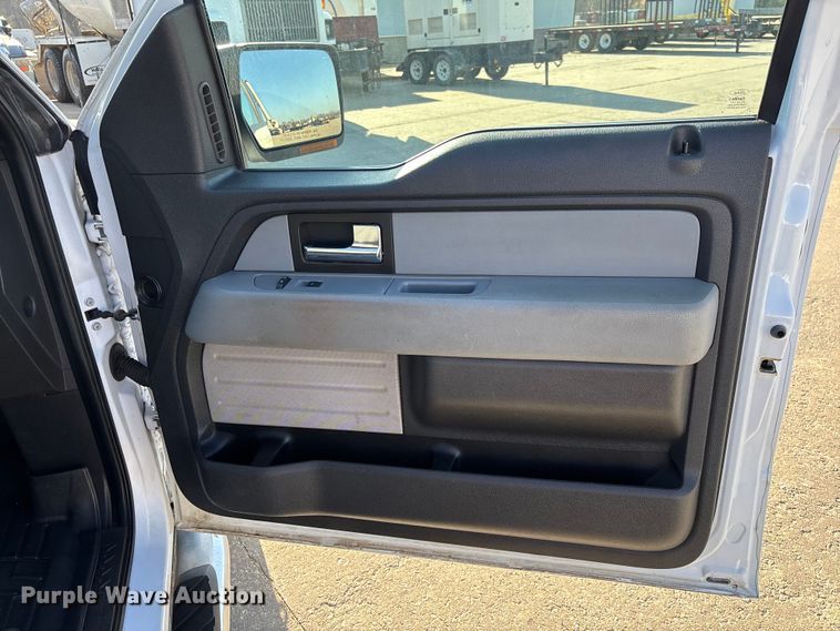 image for item FC5564 2014 Ford F150 Crew Cab pickup truck