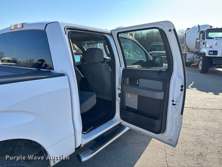 image for item FC5564 2014 Ford F150 Crew Cab pickup truck