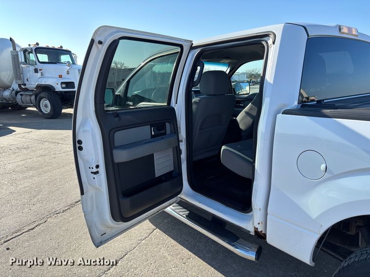 image for item FC5564 2014 Ford F150 Crew Cab pickup truck