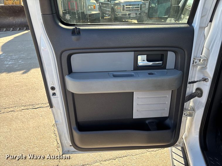 image for item FC5564 2014 Ford F150 Crew Cab pickup truck