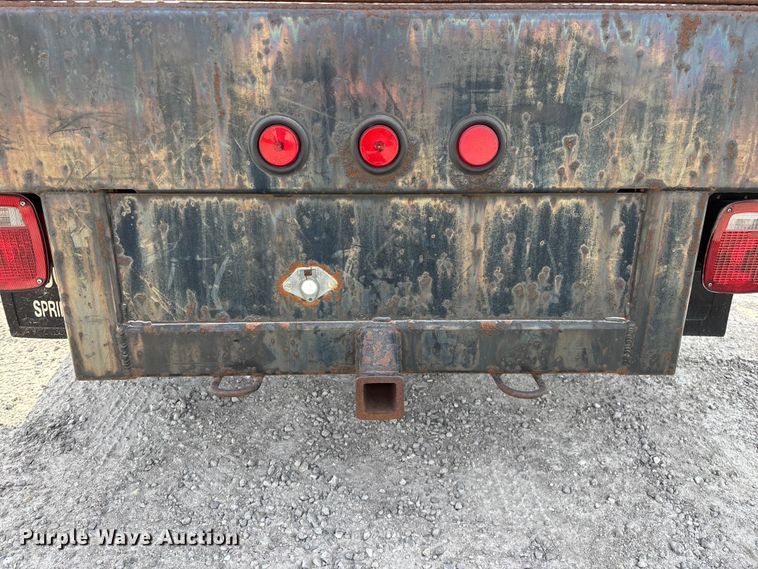 image for item FG0200 2009 Chevrolet Silverado 3500HD flatbed pickup truck