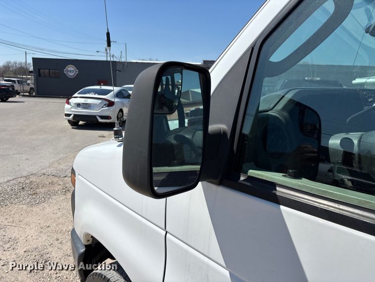 image for item FG0208 2013 Ford E250 van