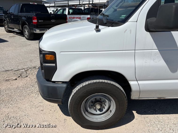 image for item FG0208 2013 Ford E250 van