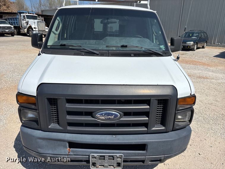image for item FG0208 2013 Ford E250 van
