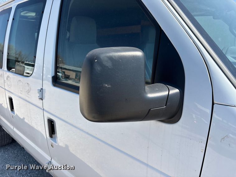 image for item FG0208 2013 Ford E250 van