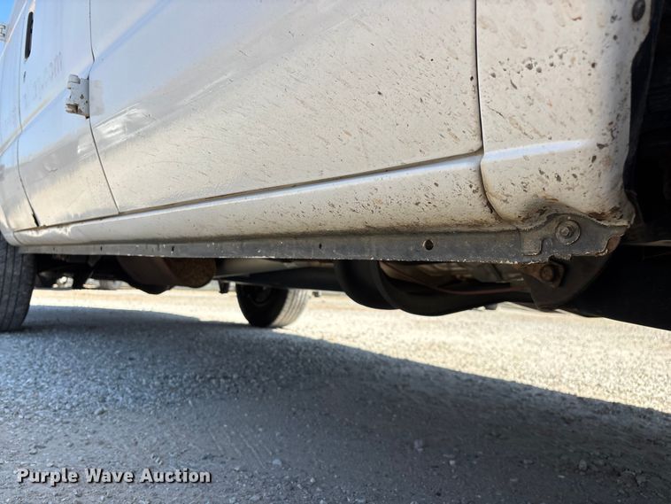 image for item FG0208 2013 Ford E250 van