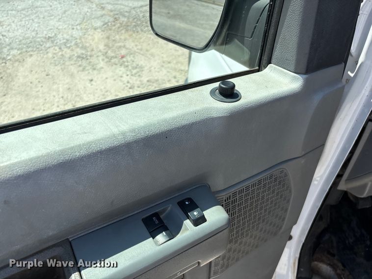 image for item FG0208 2013 Ford E250 van