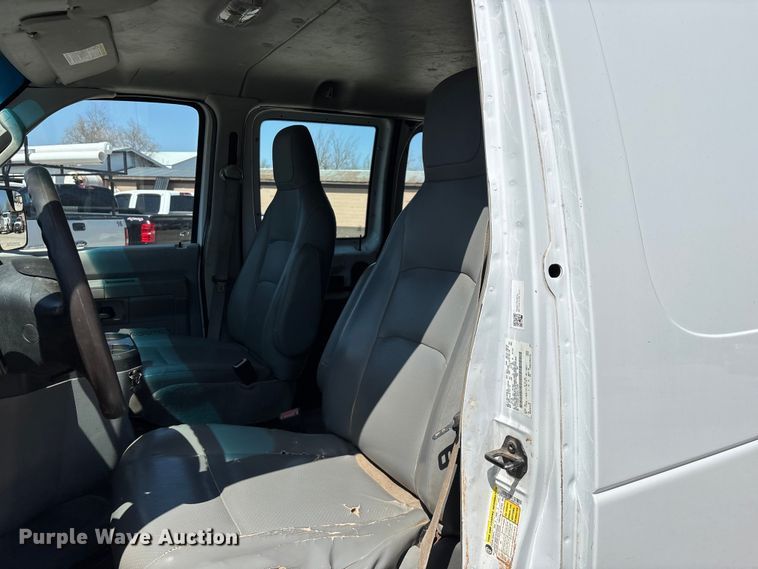 image for item FG0208 2013 Ford E250 van