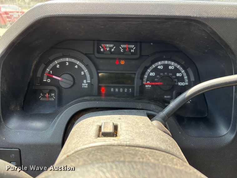 image for item FG0208 2013 Ford E250 van