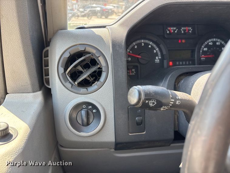 image for item FG0208 2013 Ford E250 van