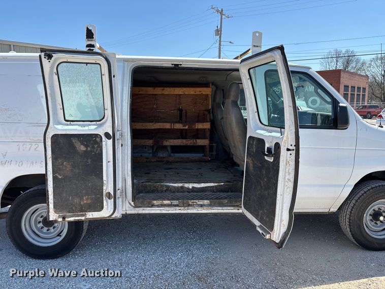 image for item FG0208 2013 Ford E250 van