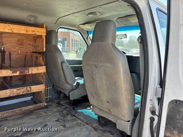 image for item FG0208 2013 Ford E250 van