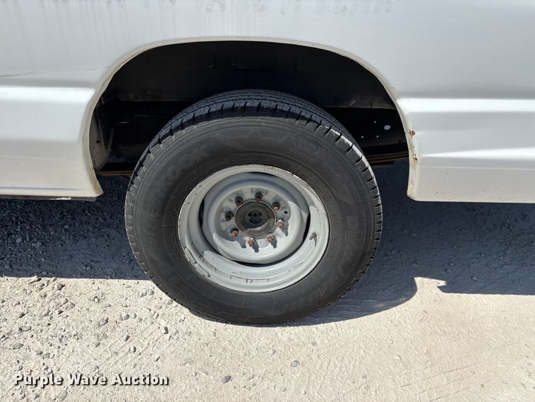 image for item FG0208 2013 Ford E250 van