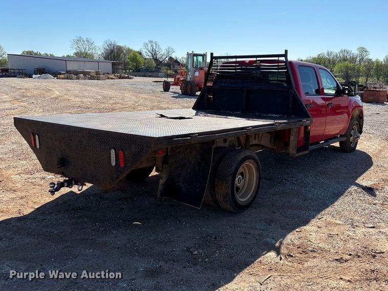 image for item FG0223 2008 GMC Sierra 3500HD Crew Cab flatbed pickup truck